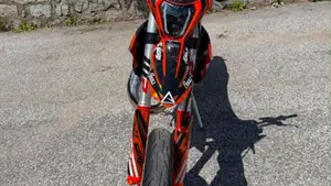 KTM 125 SX (2025)  (11)