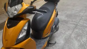 Kymco People 300i GT (2010 - 17)  (6)