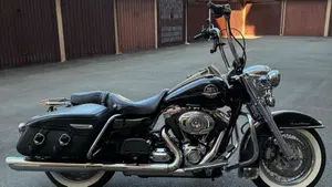 Harley-Davidson 1584 Road King Classic (2007 - 11) - FLHRCI 