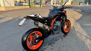 KTM 890 Duke R (2021 - 23)  (2)
