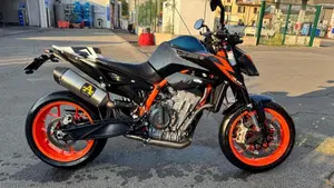 KTM 890 Duke R (2021 - 23)  (3)