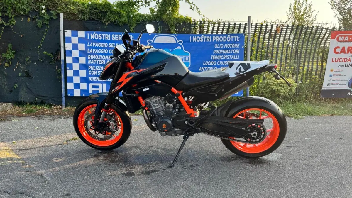 KTM 890 Duke R (2021 - 23)  (6)