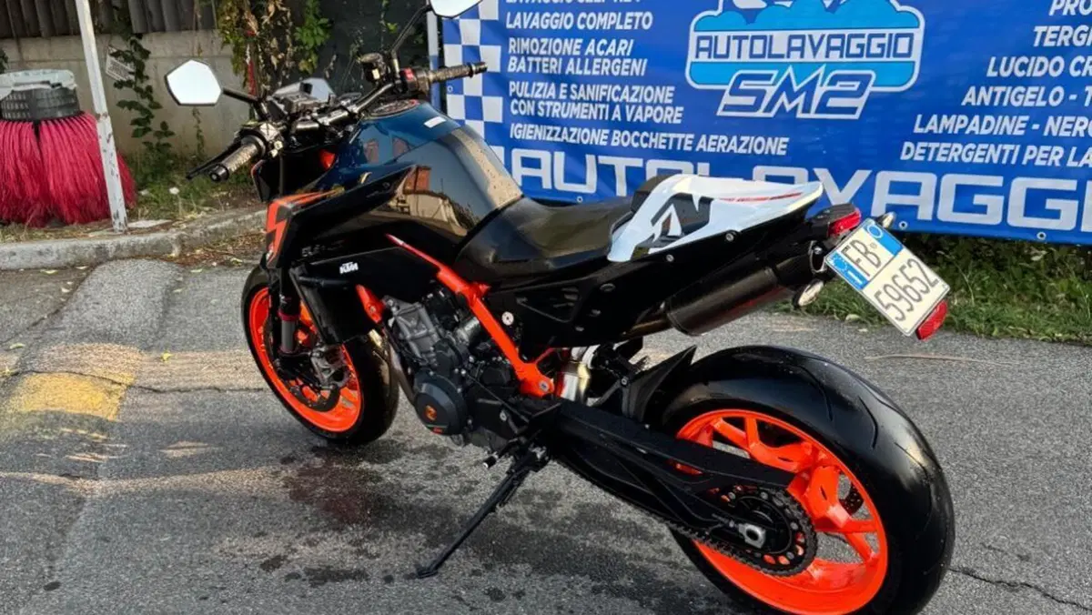KTM 890 Duke R (2021 - 23)  (7)