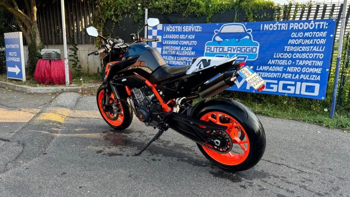 KTM 890 Duke R (2021 - 23)  (8)