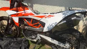 KTM 690 Enduro R (2026)  (2)