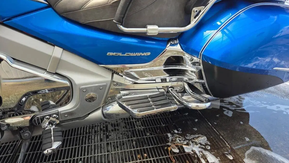 Honda GL 1800 Gold Wing (2012 - 17)  (9)