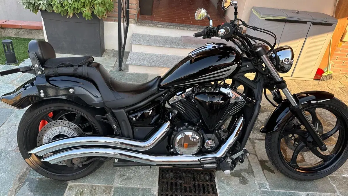 Yamaha XVS 1300 Custom (2014 - 16)  (9)