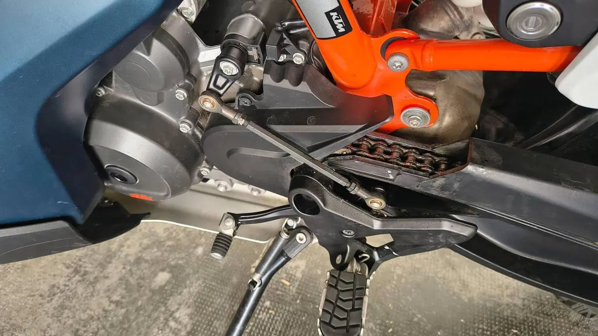 KTM 890 Adventure R (2023 - 24)  (5)