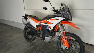 KTM 890 Adventure R (2023 - 24)  (9)