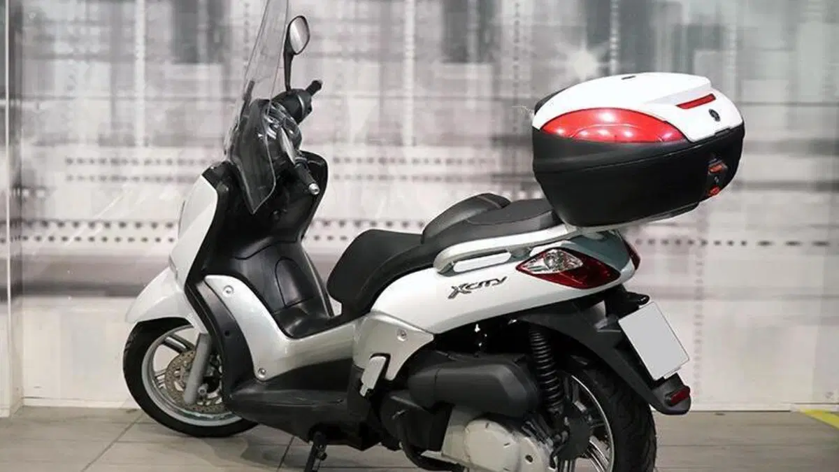 Yamaha X-City 250 (2006 - 16)  (2)