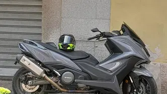 Kymco AK 550 (2017 - 19) usata
