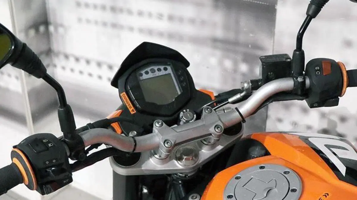 KTM 125 Duke ABS (2013 - 16)  (6)