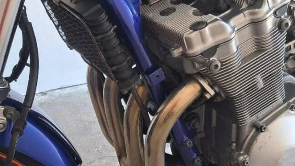 Suzuki GSF 600 Bandit (2000 - 05)  (9)