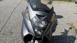 Honda Silver Wing 600 (2001 - 05) 