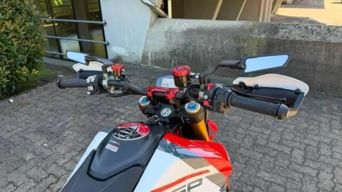 Ducati Hypermotard 950 SP (2022 - 25)  (4)