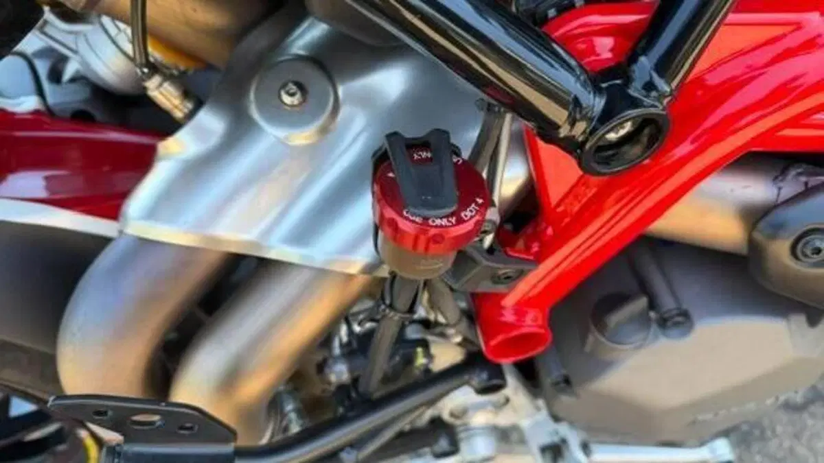 Ducati Hypermotard 950 SP (2022 - 25)  (6)