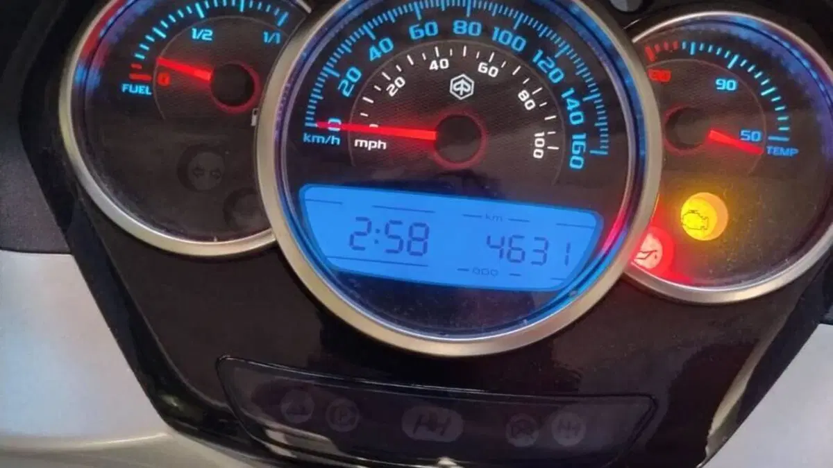 Piaggio Mp3 300 ie Business LT (2017 - 18)  (3)