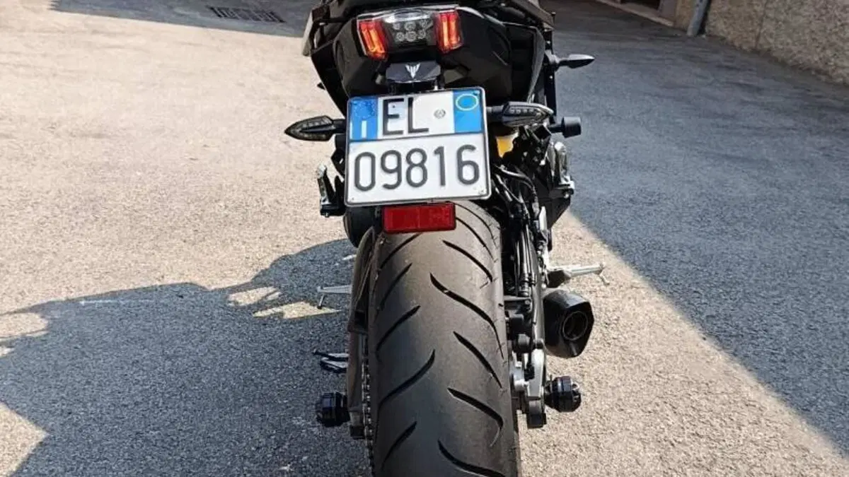 Yamaha MT-09 (2017 - 20)  (5)