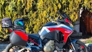 Ducati Multistrada V4 S (2021 - 24)  (2)