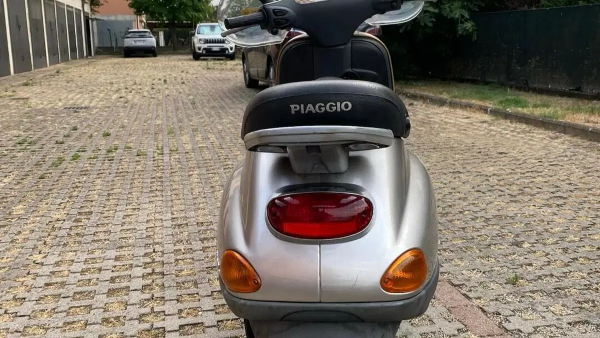 Vespa   (2)