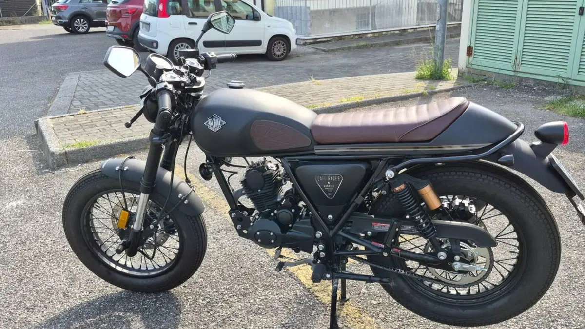 Archive Motorcycle AM 80 50 Cafe Racer (2022 - 24)  (2)