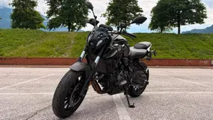 Yamaha MT-07 Pure (2023 - 25) 