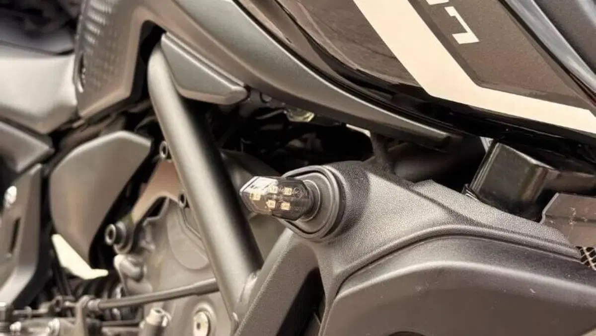 Yamaha MT-07 Pure (2023 - 25)  (11)