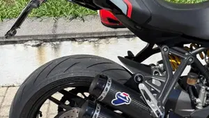 Ducati Monster 821 Stealth (2019 - 20)  (2)