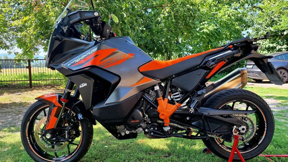 KTM 1290 Super Adventure S (2021)  (2)