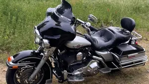 Harley-Davidson 1450 Electra Glide Ultra Classic (2003 - 05) - FLHTCUI  (2)