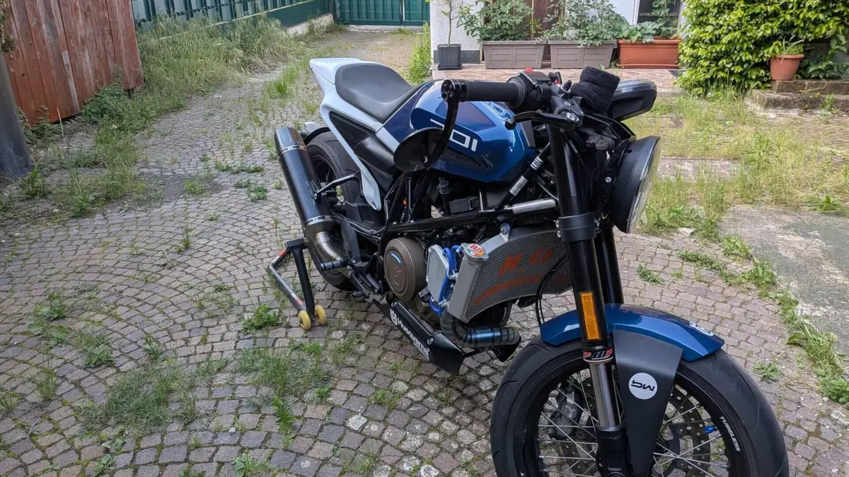 Husqvarna Vitpilen 701 (2020)  (2)