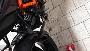 KTM 1290 Super Duke R (2020)  (4)