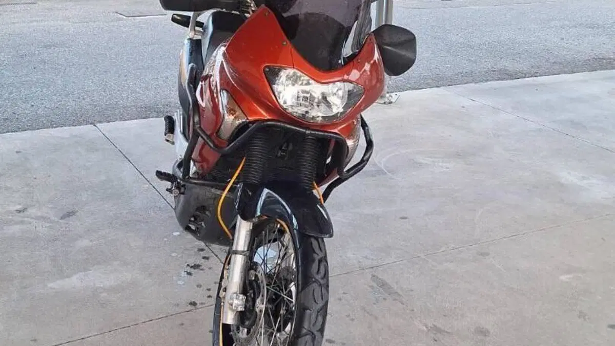 Honda Transalp XL 650V (2005 - 06)  (3)
