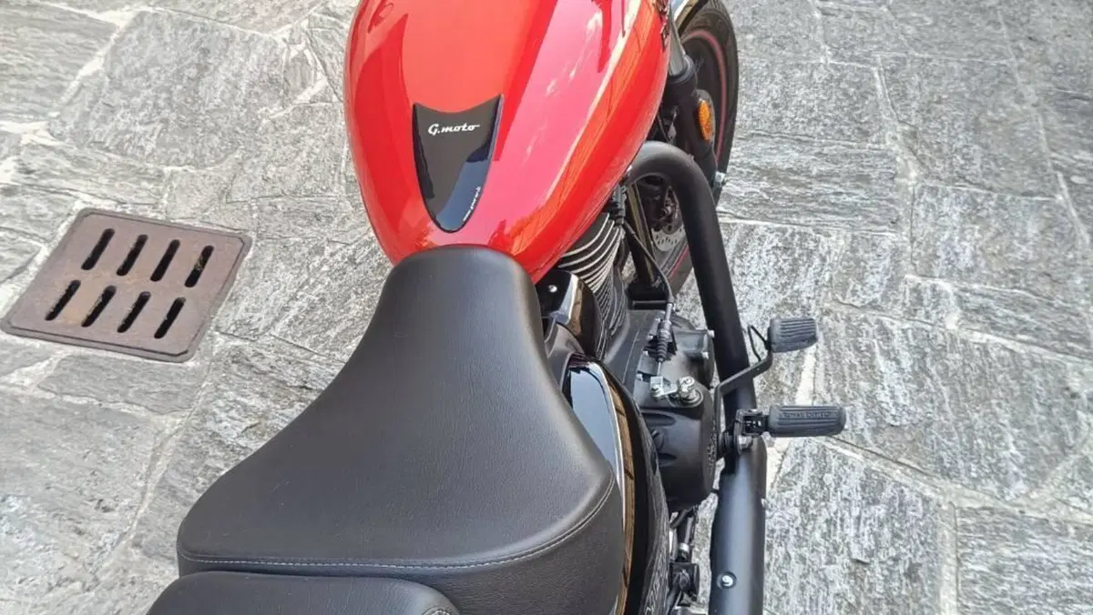 Royal Enfield Meteor 350 (2021 - 26)  (4)