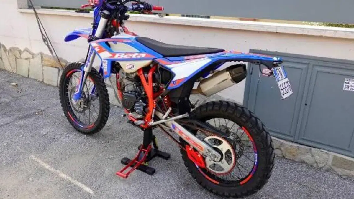 Betamotor RR 125 4T Enduro R (2024 - 26)  (2)