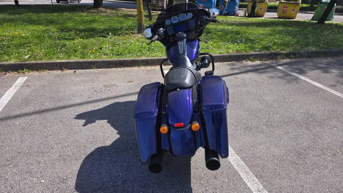 Harley-Davidson Street Glide Special (2021 - 23)  (4)