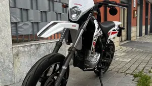 Rieju Marathon 125 Supermotard LC (2021 - 23)  (2)