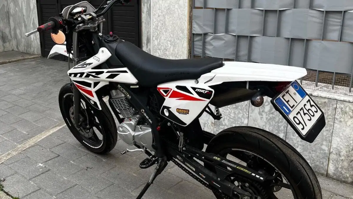 Rieju Marathon 125 Supermotard LC (2021 - 23)  (8)