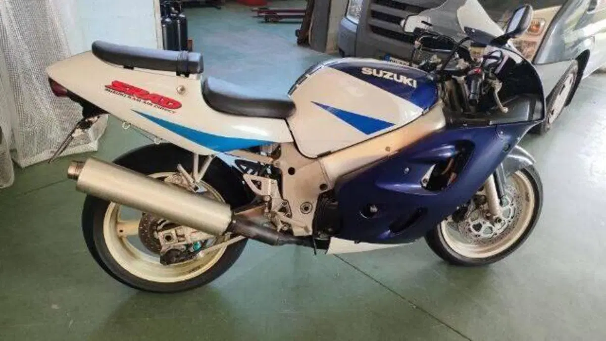 Suzuki GSX R 600 (1997 - 00) 
