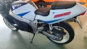 Suzuki GSX R 600 (1997 - 00)  (7)