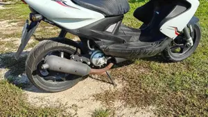 Yamaha Aerox 50 R (2007 - 18)  (3)