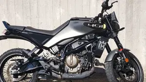Husqvarna Svartpilen 401 (2024 - 26)  (3)