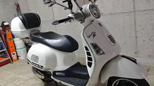 Vespa GTS 300 Super (2008 - 16)  (2)