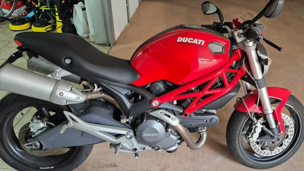 Ducati Monster 696 Plus (2007 - 14)  (3)