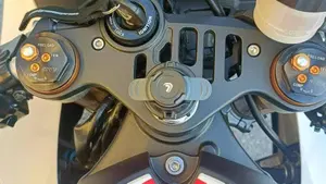 Yamaha YZF R1 World GP 60th Anniversary (2022 - 23)  (5)