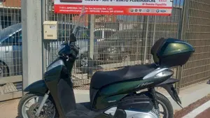 Honda SH 300 i (2006 - 10)  (2)