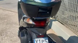 Honda SH 300 i (2006 - 10)  (4)