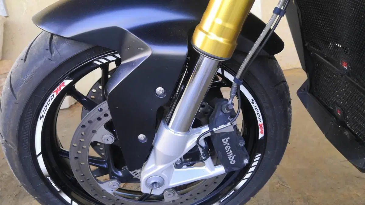 Bmw S 1000 XR (2015 - 16)  (9)