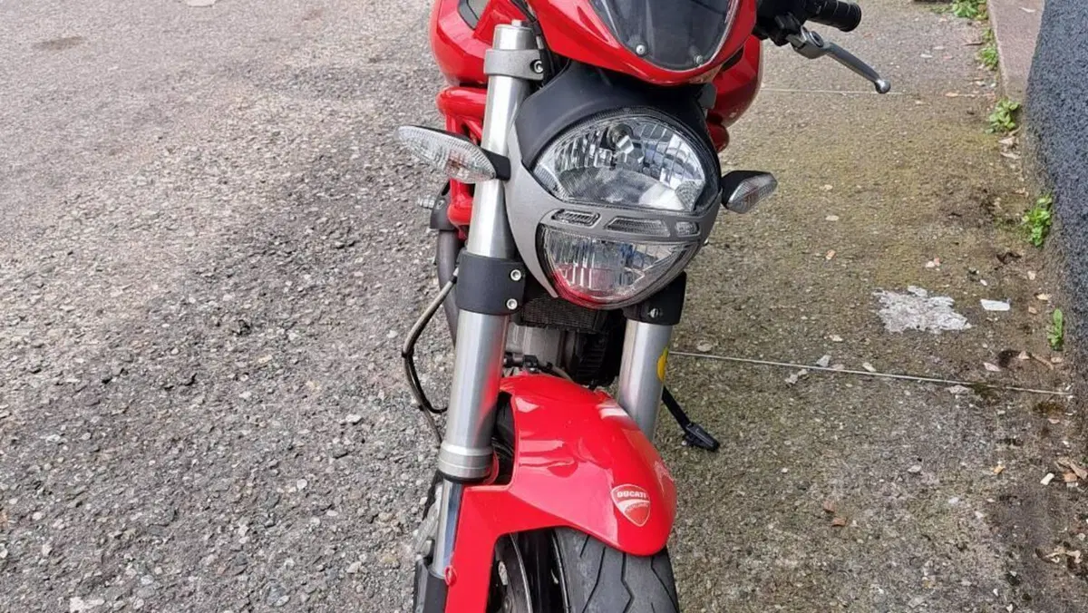 Ducati Monster 696 ABS (2009 - 14)  (4)