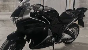 Honda VFR 1200 F ABS (2009 - 16) 